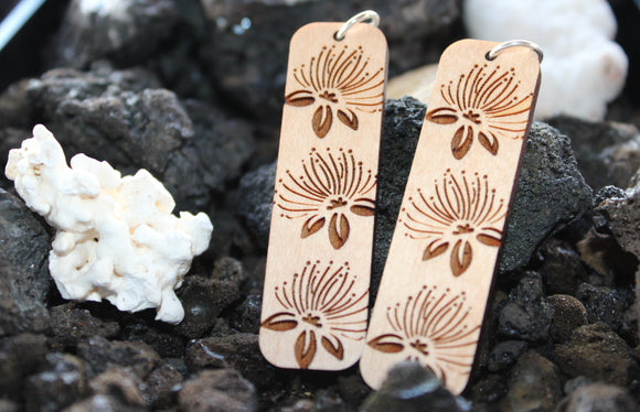 Lehua Engraved Earrings